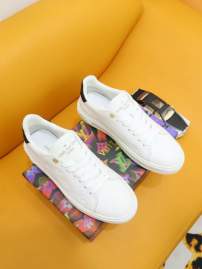 Picture of Louis Vuitton Shoes _SKULVsz38-44mnf035315311